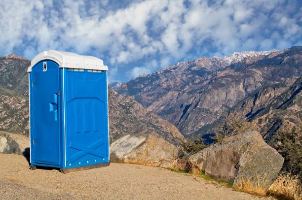 Best Construction site porta potty rental  in Farley, IA